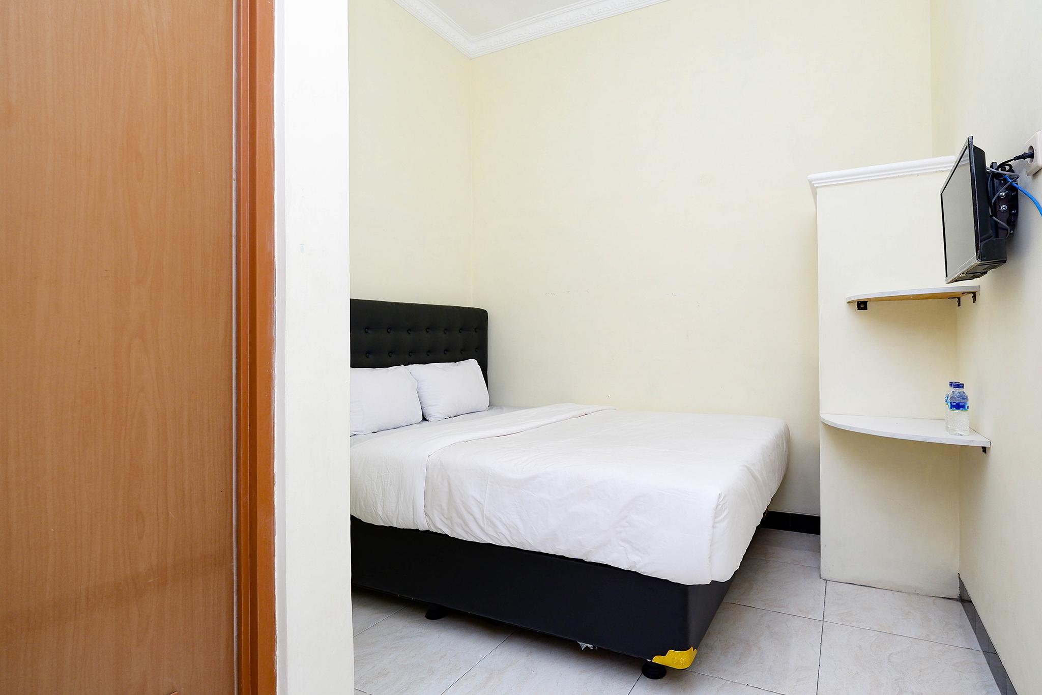 Super Oyo Capital O 2258 Santana Syariah Guest House Kartosuro ภายนอก รูปภาพ